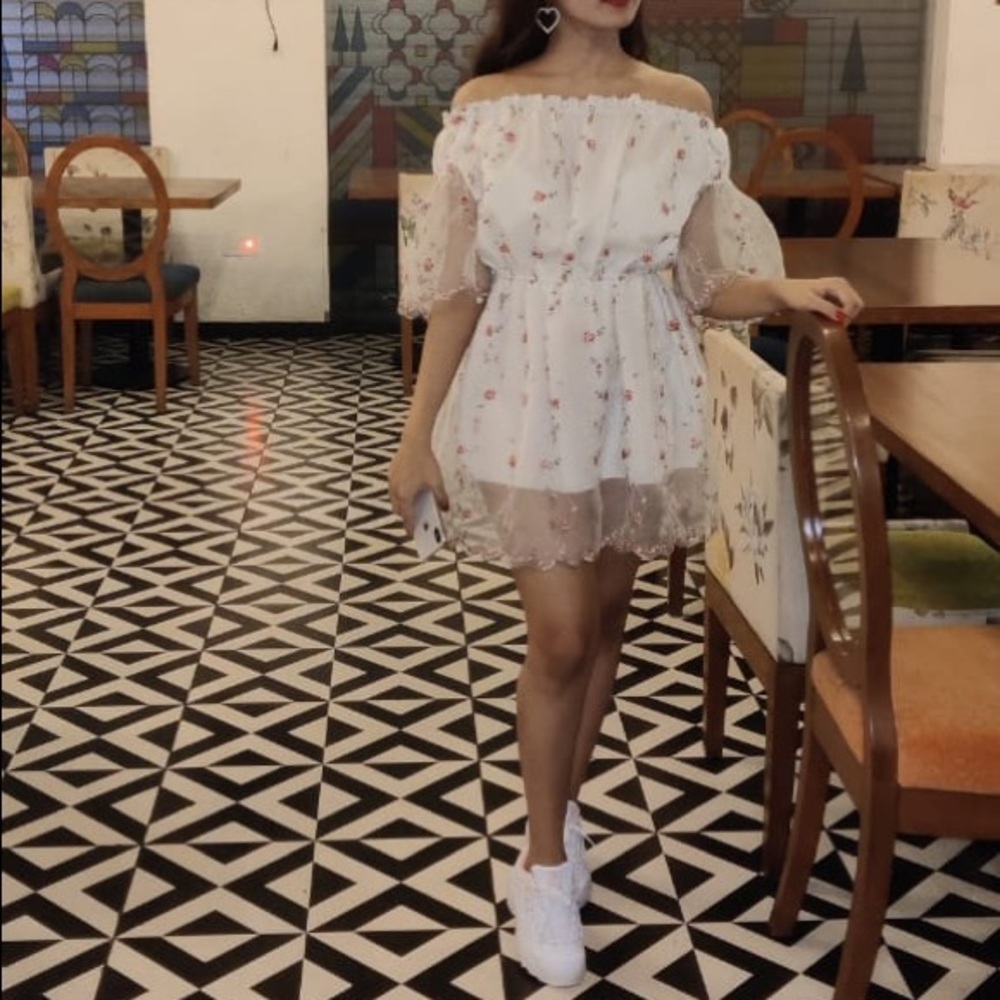 White organza dress - Picture 7 of 7